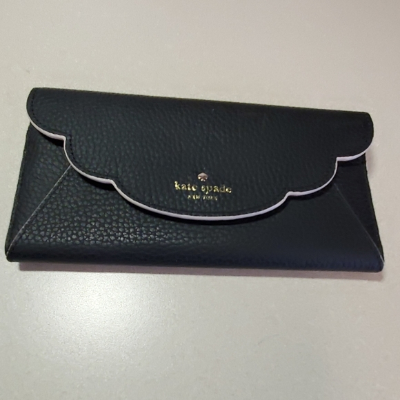 Kate Spade Wallet - Picture 1 of 6